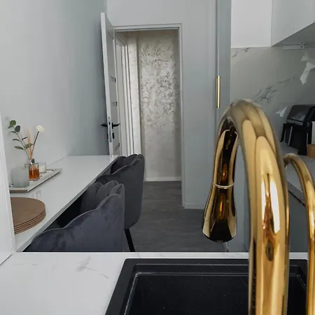 Ivory Luxe Appartement Braşov