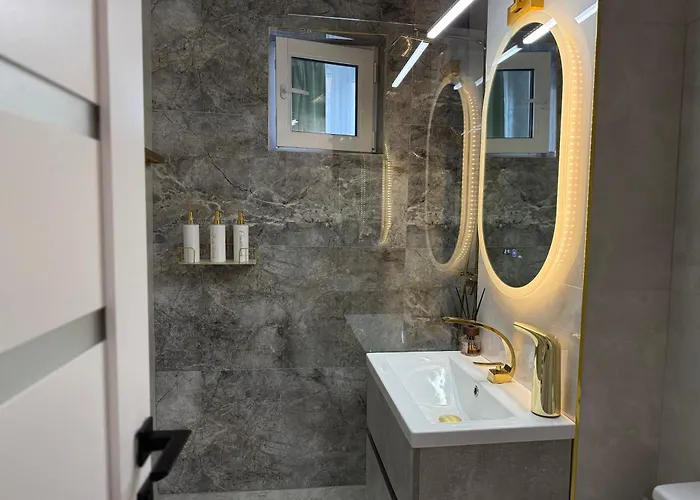 Ivory Luxe Appartement Braşov